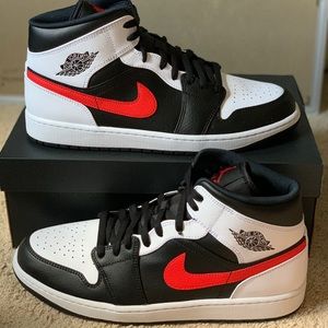 Air Jordan 1 Mid - Chili Red - Sz: 13M